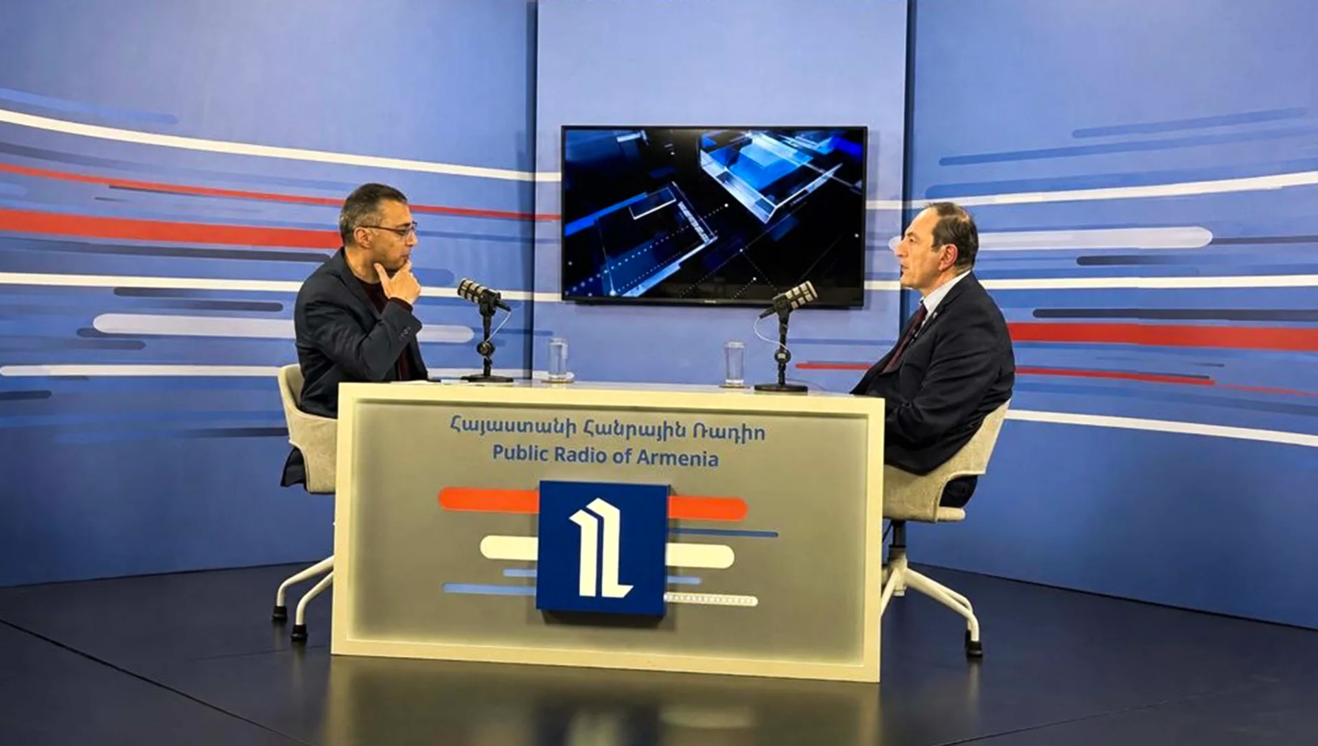 Samvel Kharazyan presented the main principles of UHI system financing and the medical services provided within the framework of the system on Public Radio of Armenia