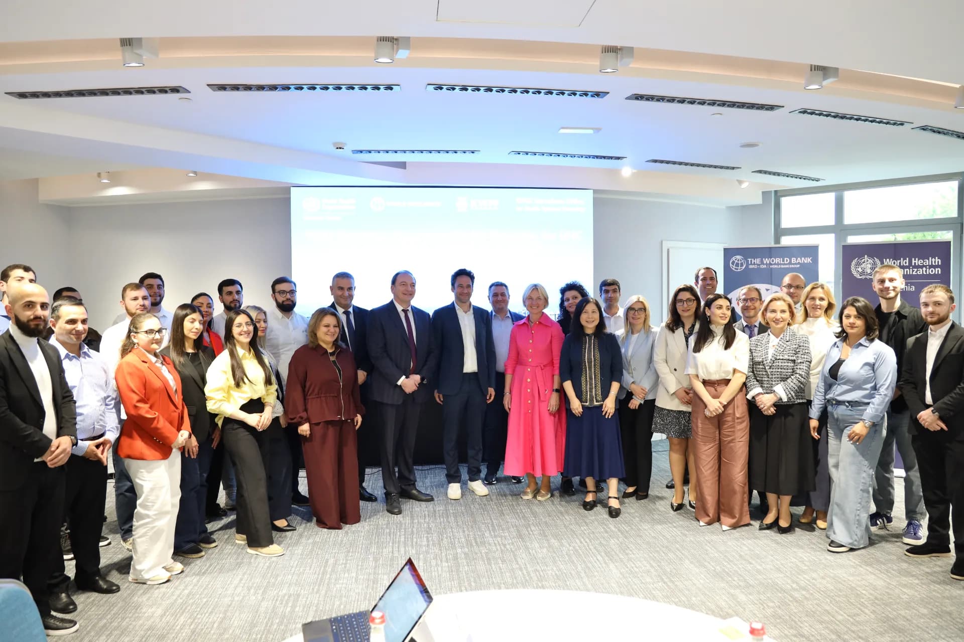 A training program on health financing was held under the initiative of the World Health Organization (WHO) and the World Bank 1